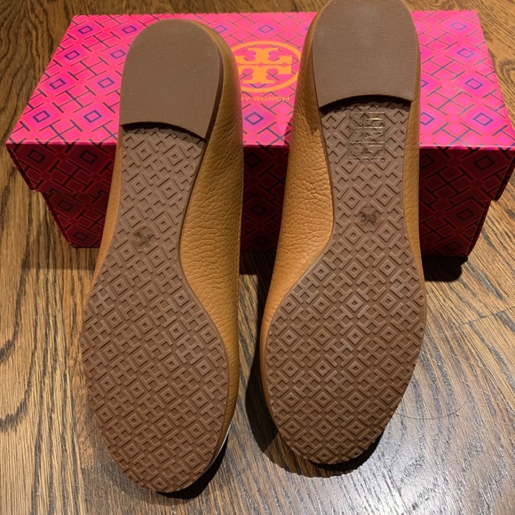Tory Burch Shoes - Reva Ballet Flats / Tumbled Leather / Royal Tan Tory Burch Shoes - Reva Ballet Flats / Tumbled Leather / Royal Tan